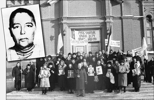 �����  � ����